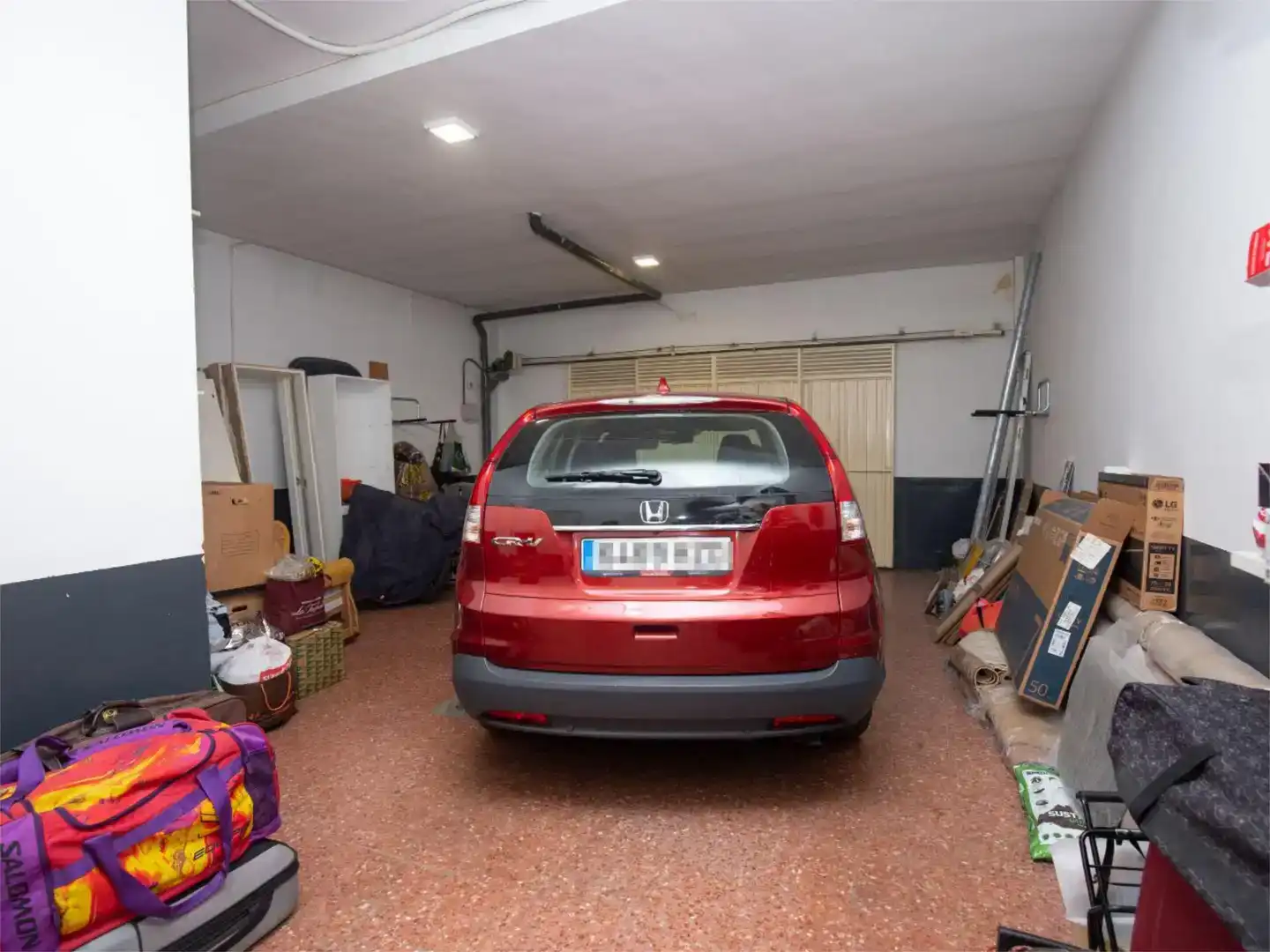 Parking de Casa adosada en venta en Madrid con Aire acondicionado, Jardín privado y Trastero