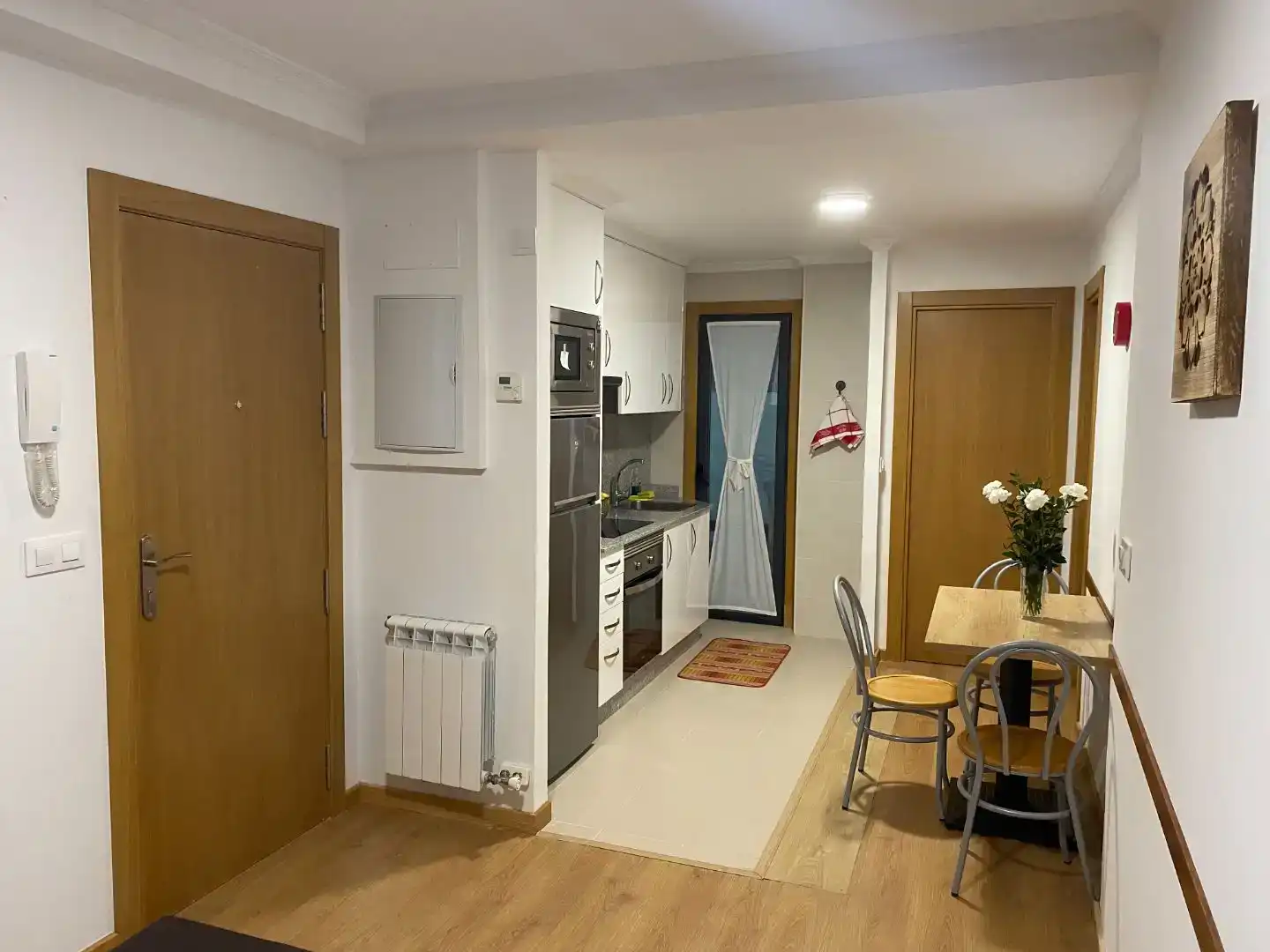 Kitchen of Flat for rent in Vigo   with Parquet flooring, Storage room and Furnished
