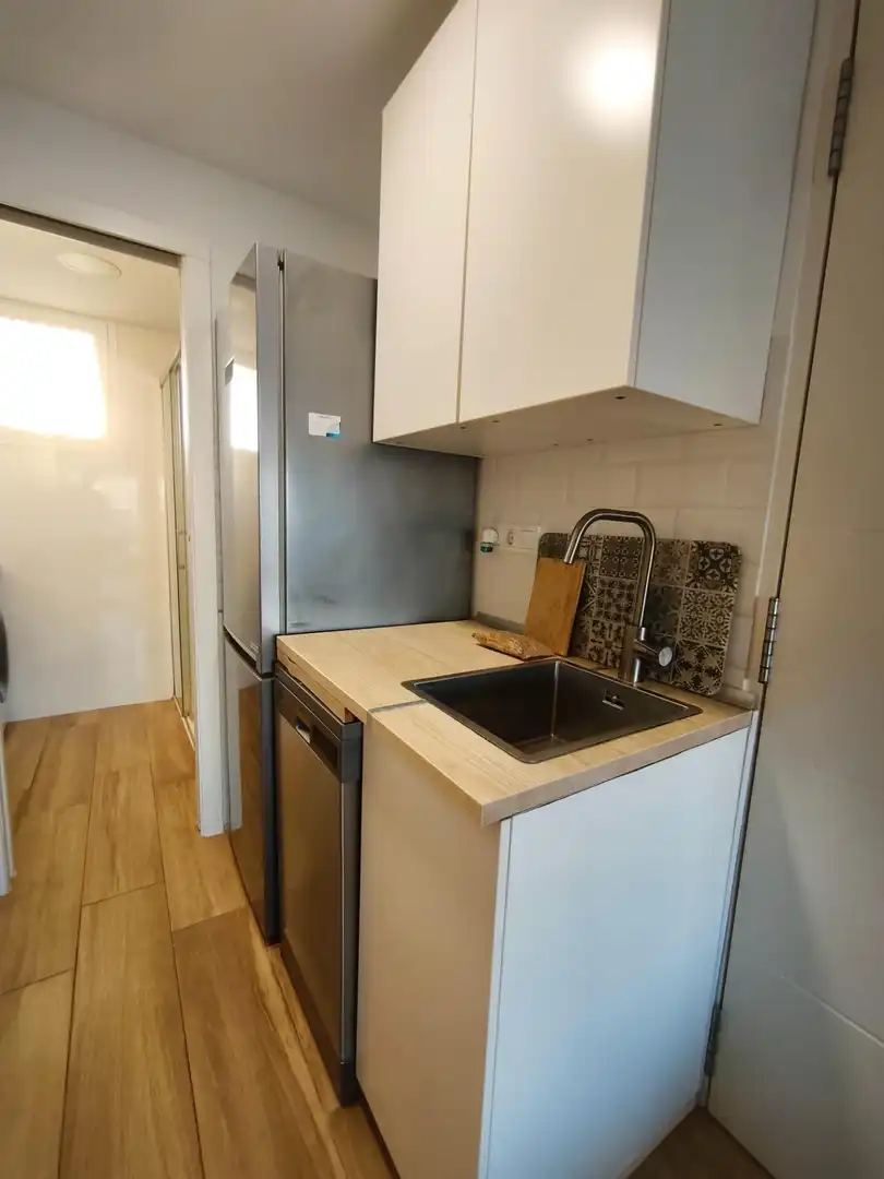Cocina de Apartamento en venta en Alicante / Alacant con Piscina comunitaria