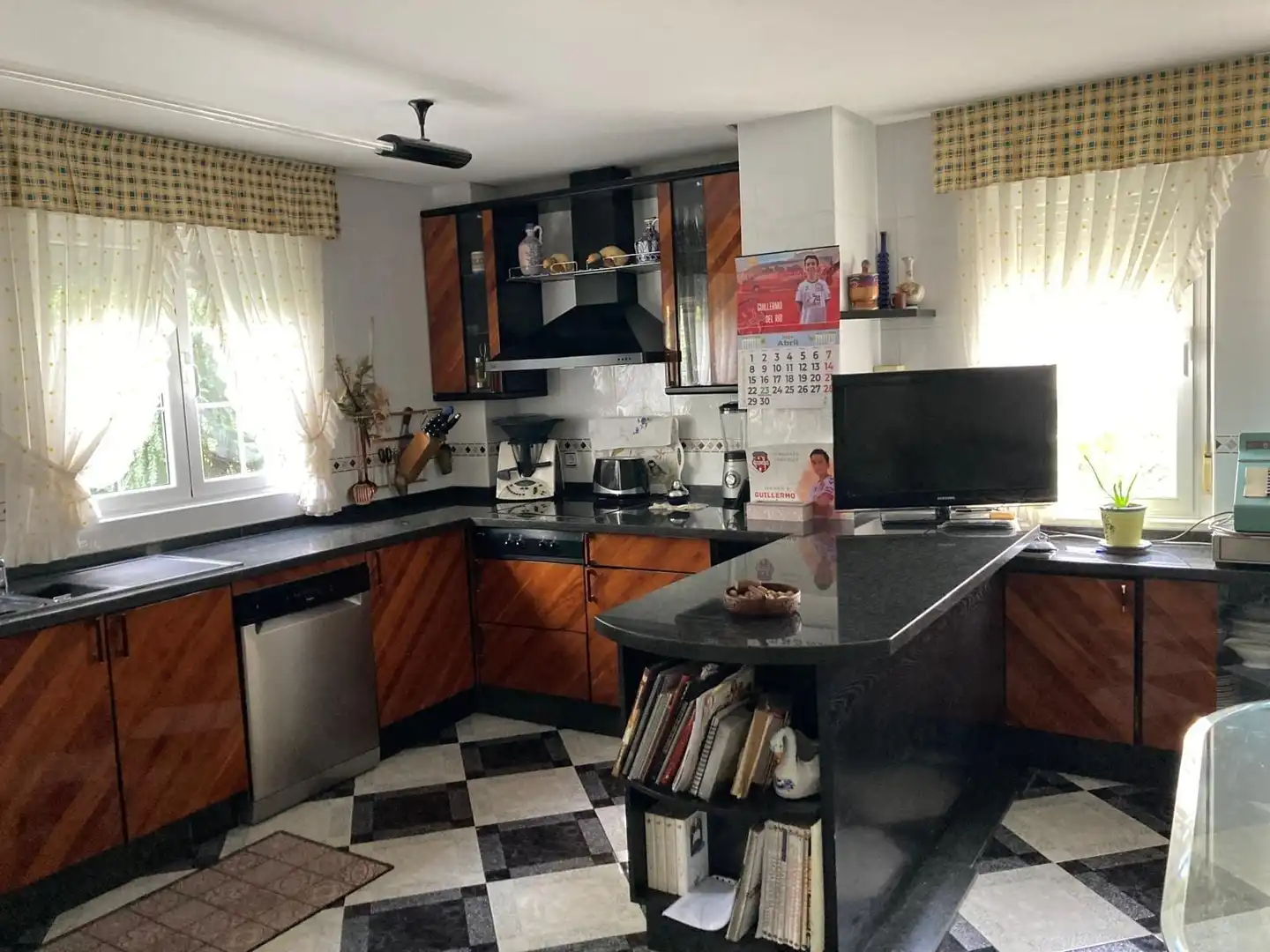 Cocina de Casa o chalet en venta en Valdefresno con Calefacción, Jardín privado y Terraza