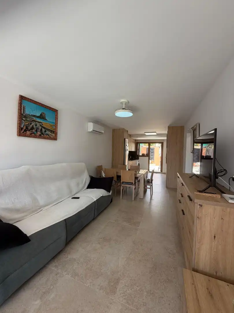 Sala d'estar de Casa o xalet de lloguer en Calpe / Calp amb Aire condicionat, Jardí privat i Terrassa