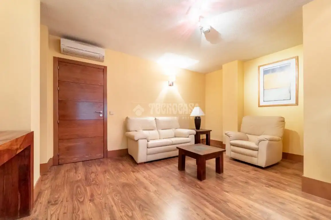 Sala de estar de Local en venta en Las Rozas de Madrid con Aire acondicionado y Calefacción
