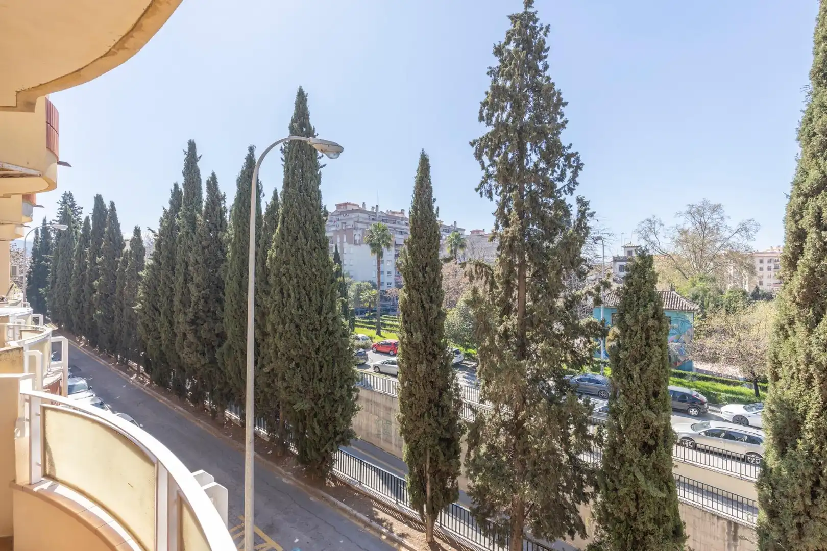 Vista exterior de Pis en venda en Granada amb Aire condicionat, Calefacció i Terrassa