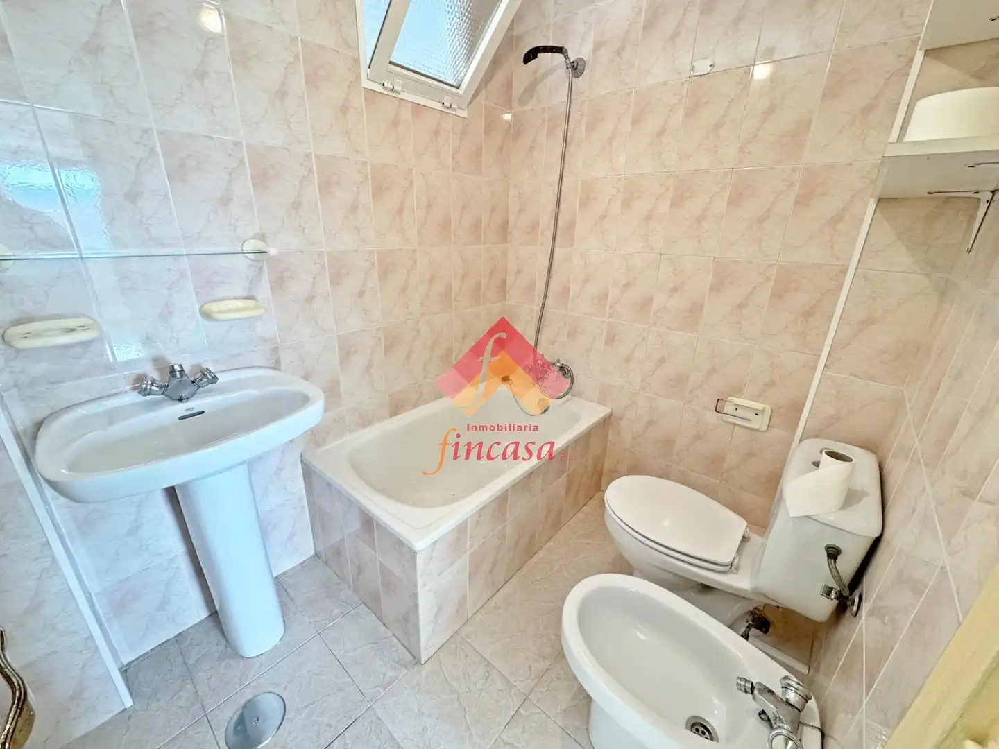 Bathroom of Flat for sale in Ronda  with Balcony