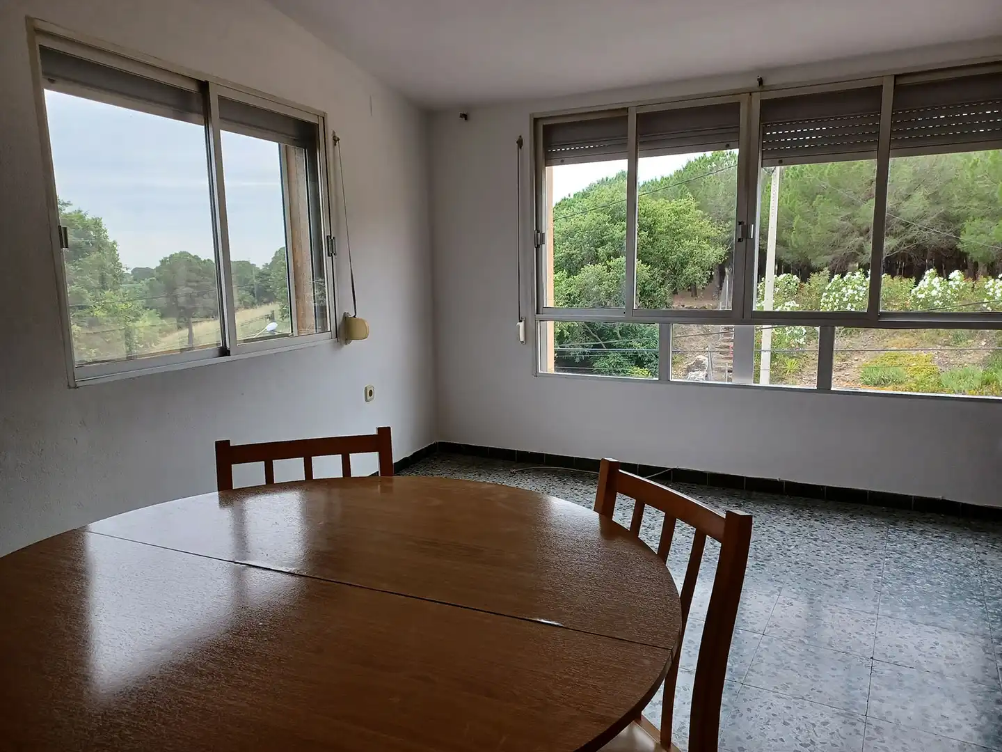 Menjador de Casa o xalet en venda en Sant Climent Sescebes amb Aire condicionat, Calefacció i Jardí privat