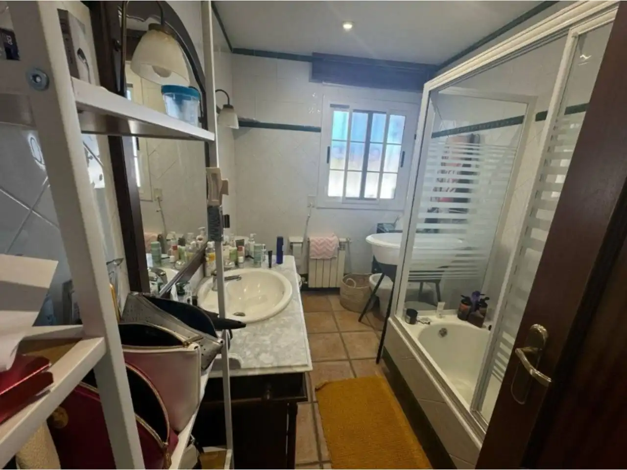 Bany de Casa o xalet en venda en Riba-roja de Túria amb Aire condicionat, Calefacció i Jardí privat