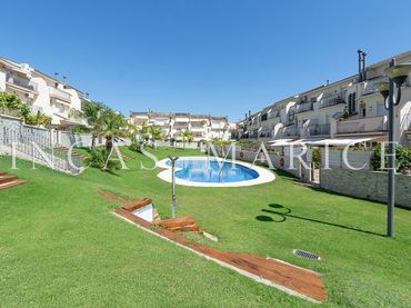 Maison mitoyenne avec piscine à vendre à Ametllers - Poble-Sec