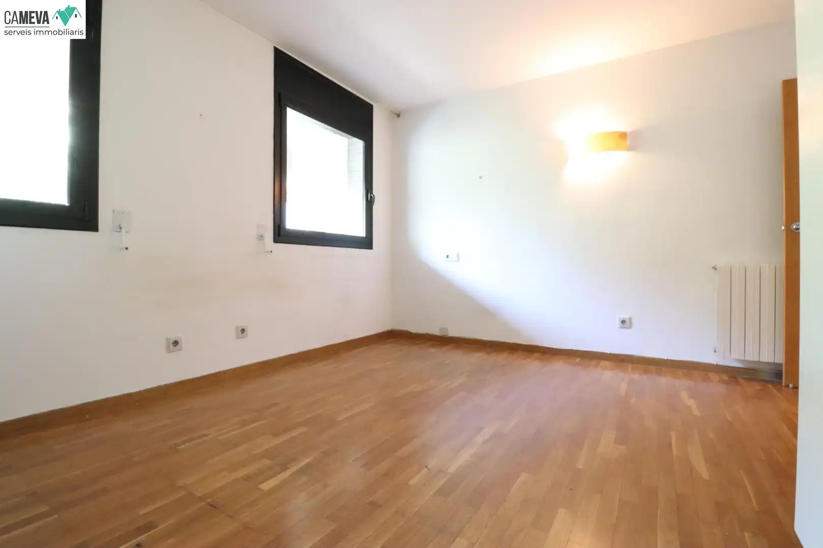 Bedroom of Flat for sale in Sabadell  with Air Conditioner, Heating and Storage room