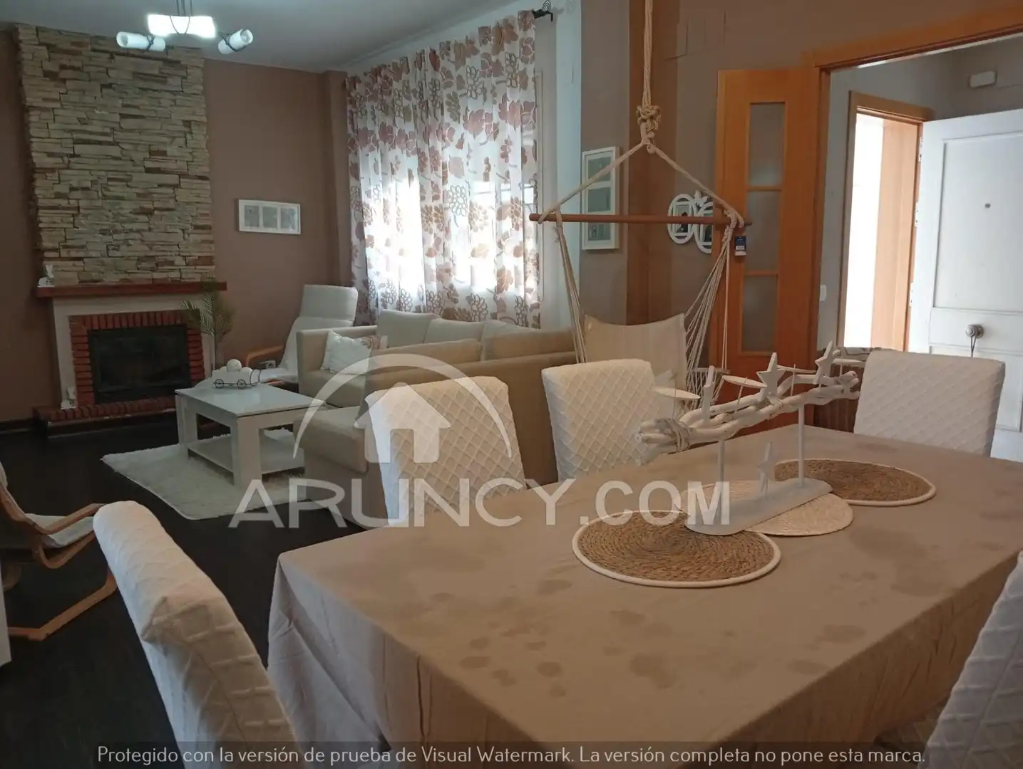 Sala d'estar de Casa o xalet en venda en Alcalá de Guadaira amb Aire condicionat, Calefacció i Jardí privat