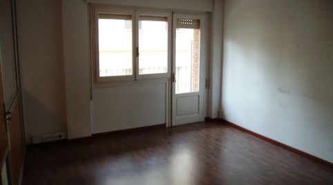Estupenda oficina, 154 m2, gran estancia 4/5 puestos, despacho dirección y otro normal, 2 aseos, archivo... Aire frío/calor, tarim, imatge 4