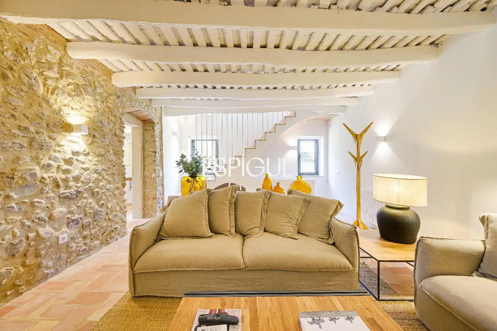 Sala d'estar de Casa o xalet en venda en La Bisbal d'Empordà amb Aire condicionat, Calefacció i Parquet
