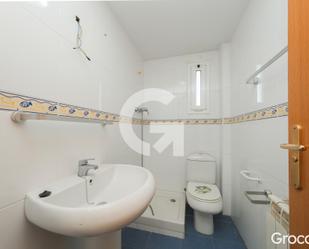Bathroom of Flat for sale in Sant Boi de Llobregat  with Air Conditioner, Heating and Terrace