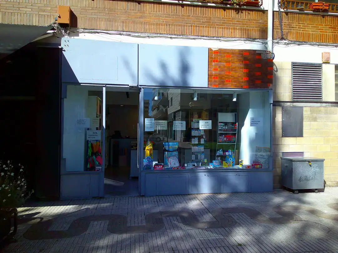 Local comercial de lloguer a Calle del Monasterio de Urdax 30, imagen 23