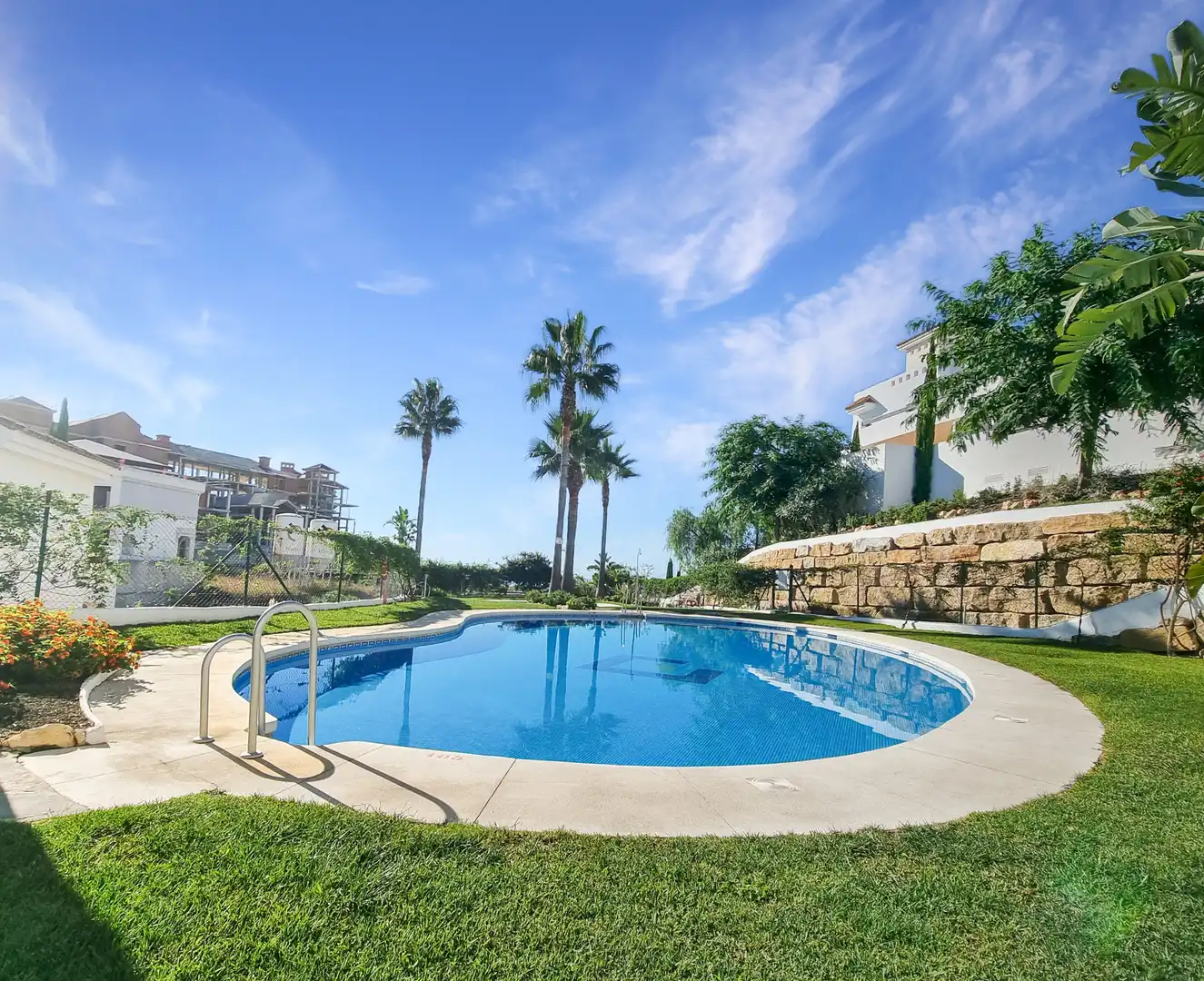 Piscina de Apartament en venda en Casares amb Aire condicionat, Terrassa i Piscina