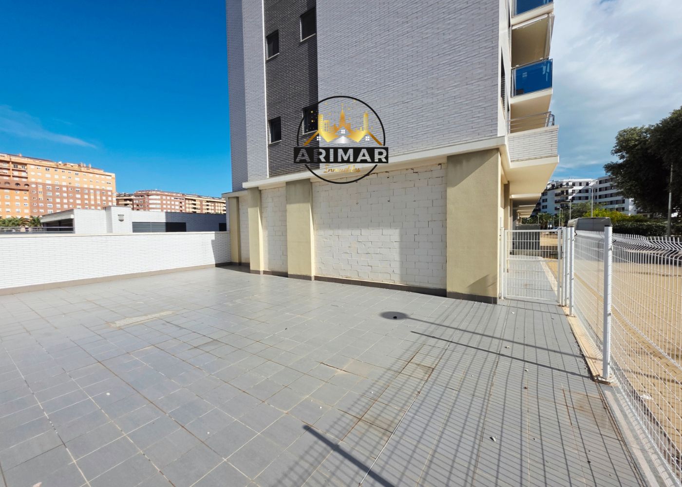 Vista exterior de Local de lloguer en Castellón de la Plana / Castelló de la Plana amb Terrassa
