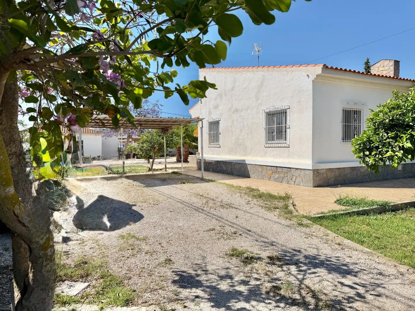 Vista exterior de Casa o chalet en venta en Elche / Elx con Aire acondicionado, Jardín privado y Terraza