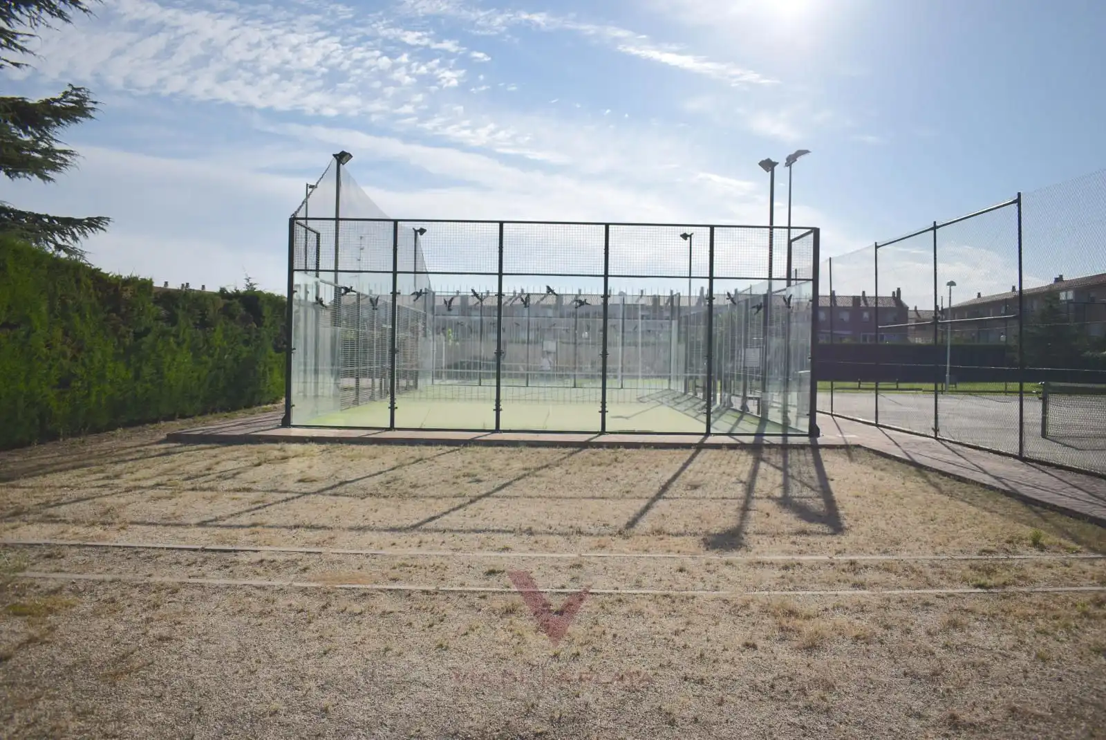 Parking de Casa adosada en venta en Monterrubio de Armuña con Calefacción, Jardín privado y Parquet