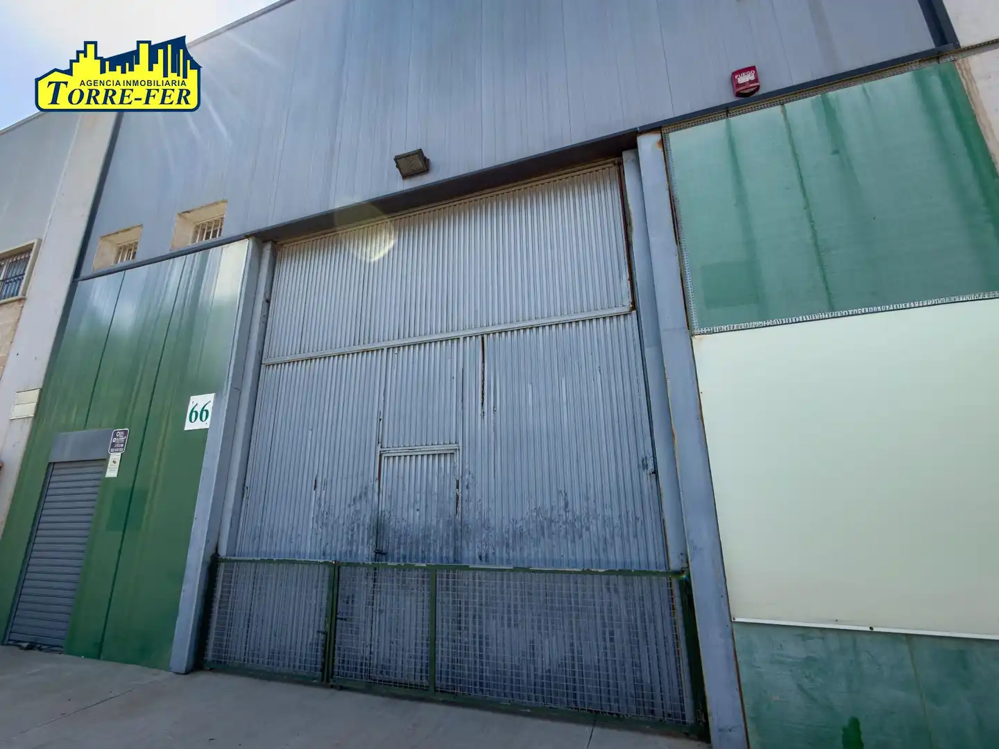Exterior view of Industrial buildings for rent in Almería