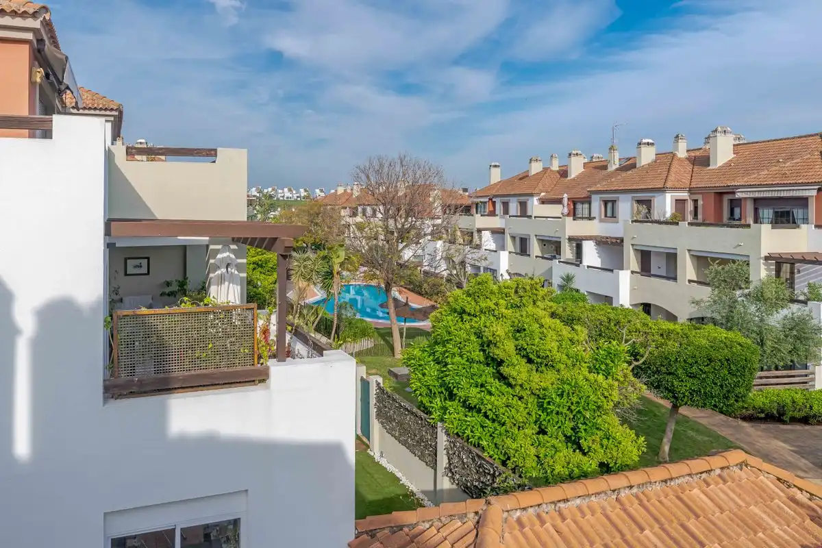Vista exterior de Ático en venta en Guillena con Calefacción, Terraza y Trastero