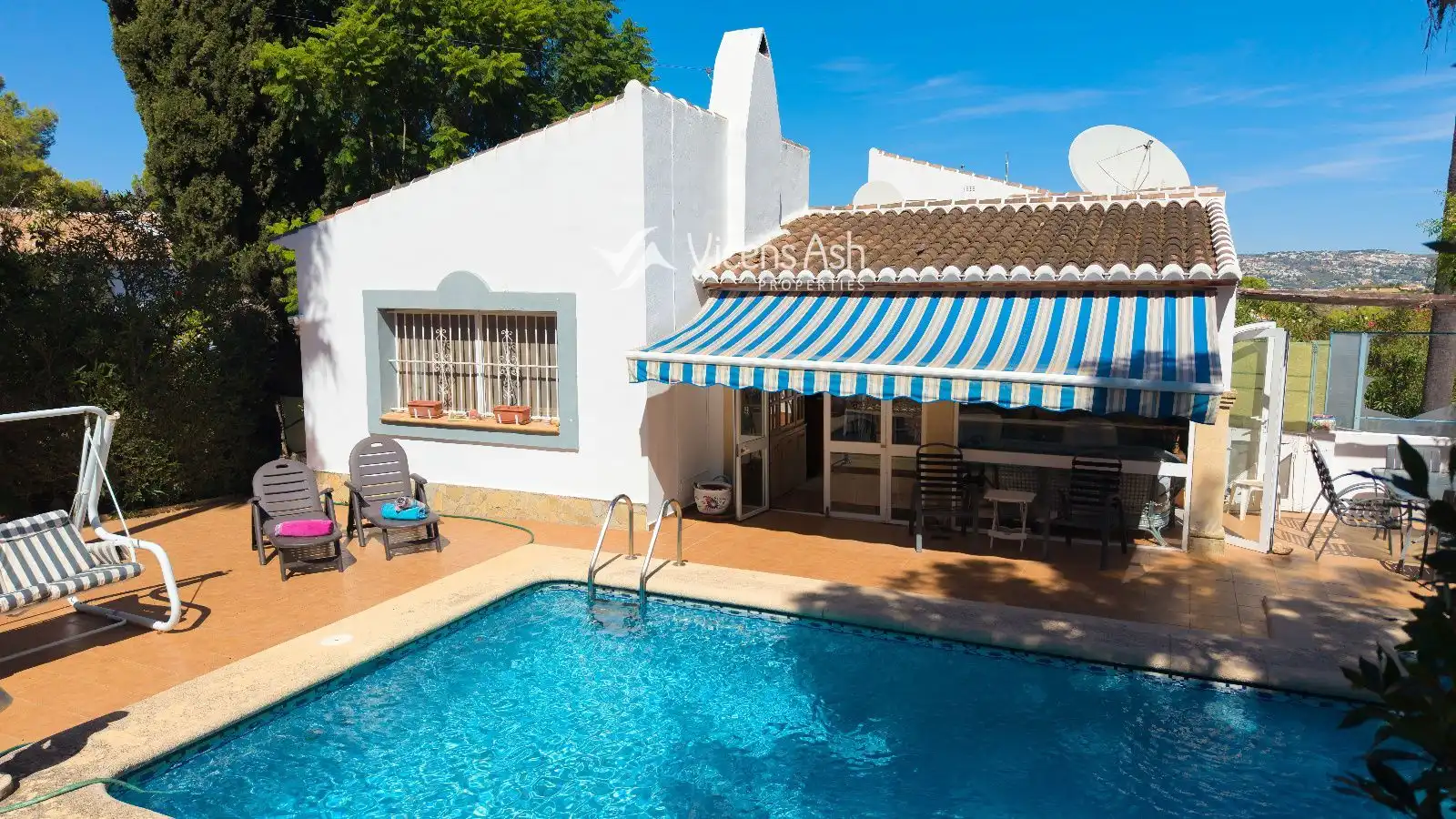 Vista exterior de Casa o chalet en venta en Cap Martí - El Tossalet - Pinomar