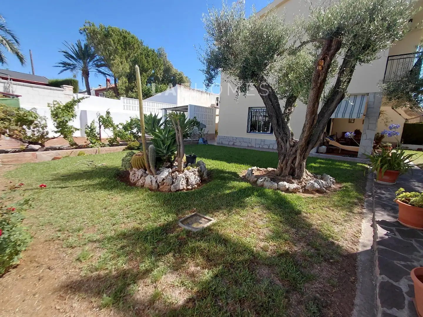 Casa aparellada amb terrassa en venda a Heliópolis, imagen 35