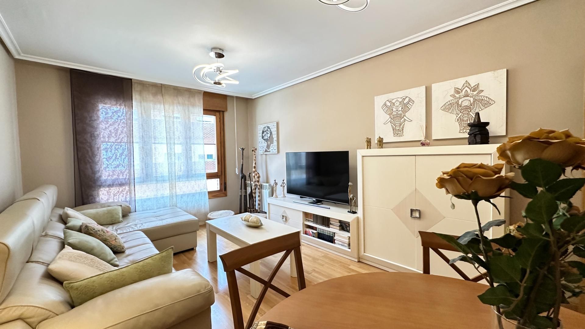 Living room of Flat for sale in Golmayo  with Heating