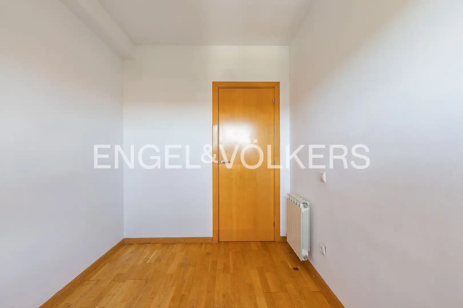 Flat for sale in Sant Cugat del Vallès  with Heating, Private garden and Parquet flooring