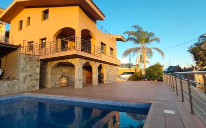 Swimming pool of House or chalet for sale in Santa Susanna  with Air Conditioner, Terrace and Swimming Pool