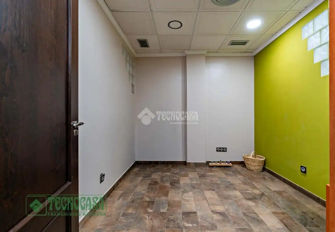Local en venta en La Mojonera