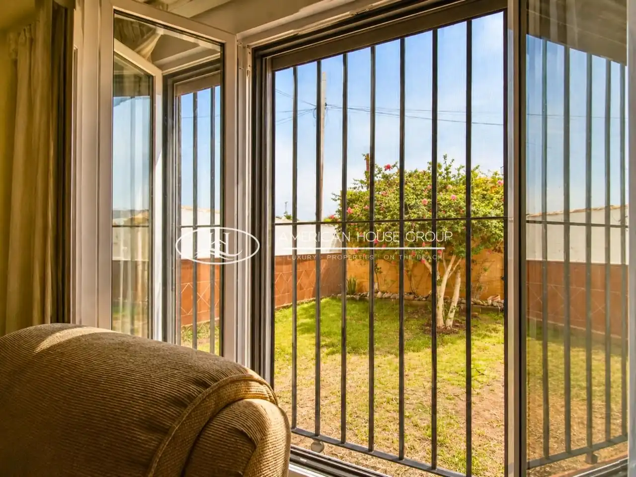 Terrassa de Casa o xalet en venda en Chiclana de la Frontera amb Jardí privat