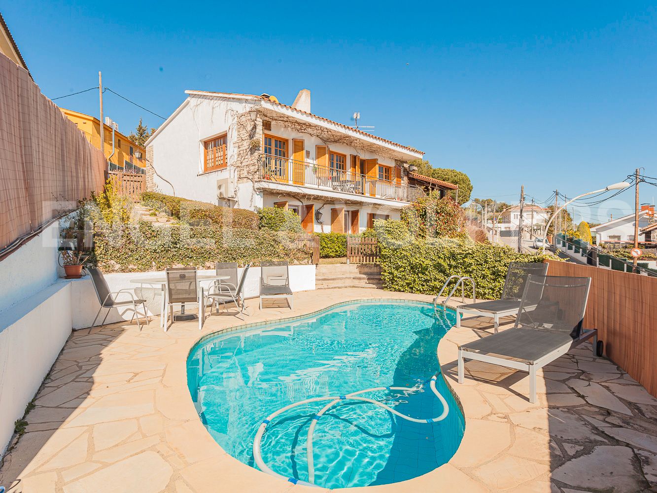 Vista exterior de Casa o xalet en venda en Les Franqueses del Vallès amb Aire condicionat, Calefacció i Jardí privat