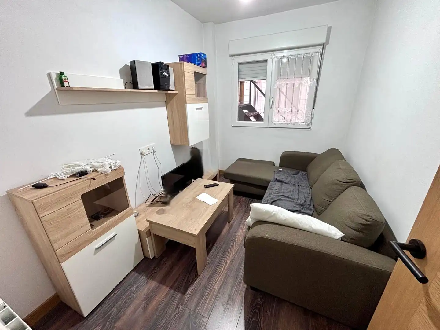 Sala de estar de Piso en venta en Gijón  con Calefacción, Parquet y Amueblado