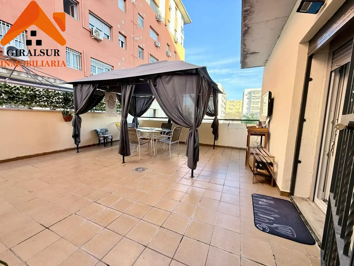 Terrace of Flat for sale in Sevilla  with Air Conditioner, Terrace and Storage room