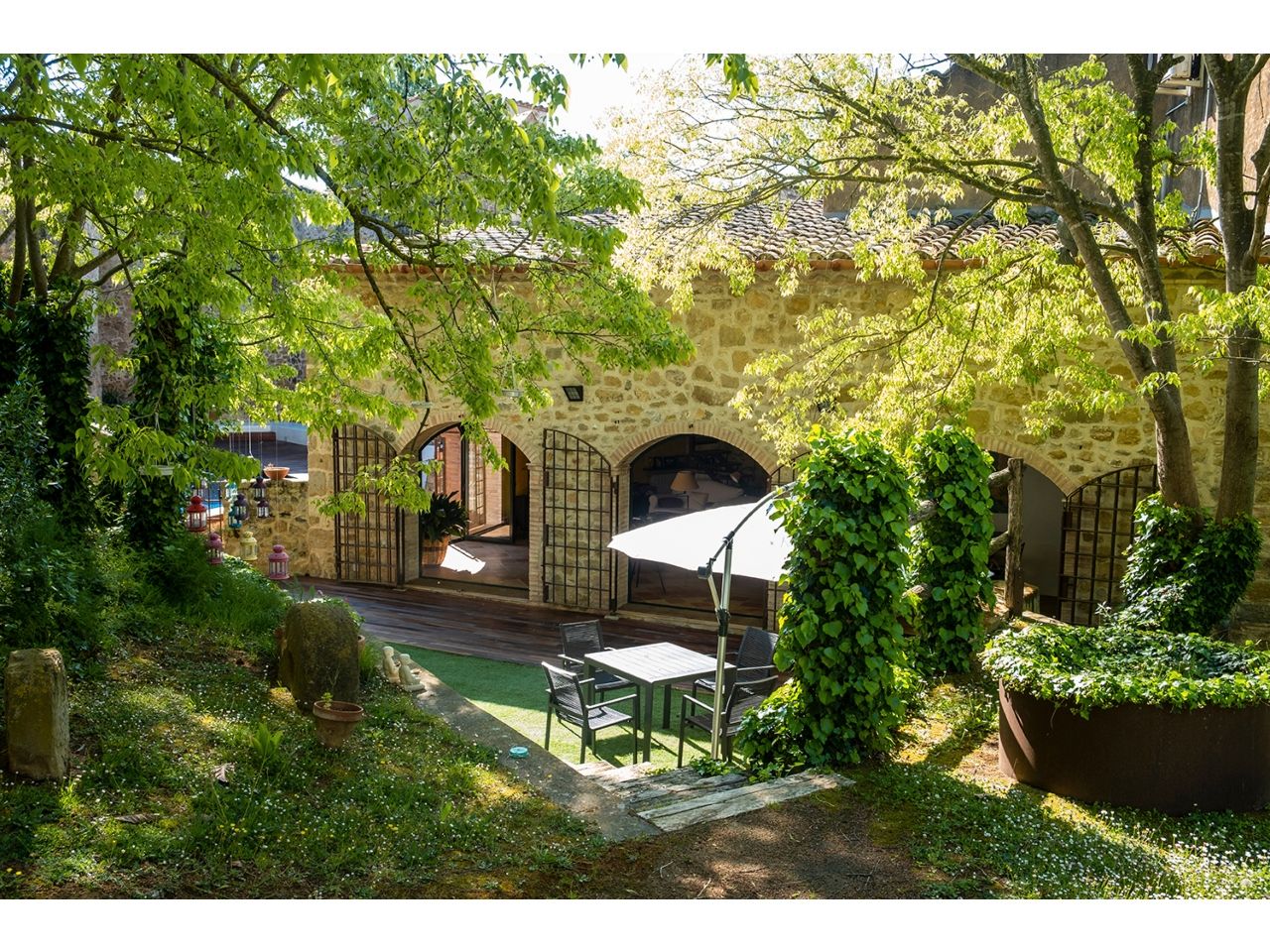 Terrassa de Casa o xalet en venda en Sant Jordi Desvalls amb Aire condicionat, Calefacció i Jardí privat