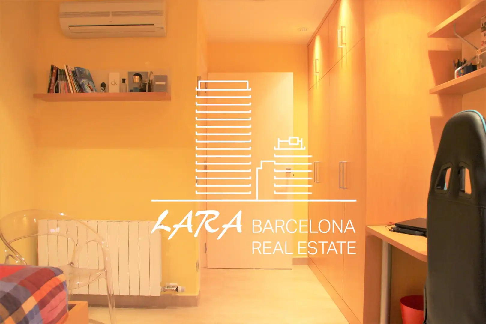 Habitación de Casa o chalet en venta en Viladecans con Aire acondicionado, Calefacción y Jardín privado