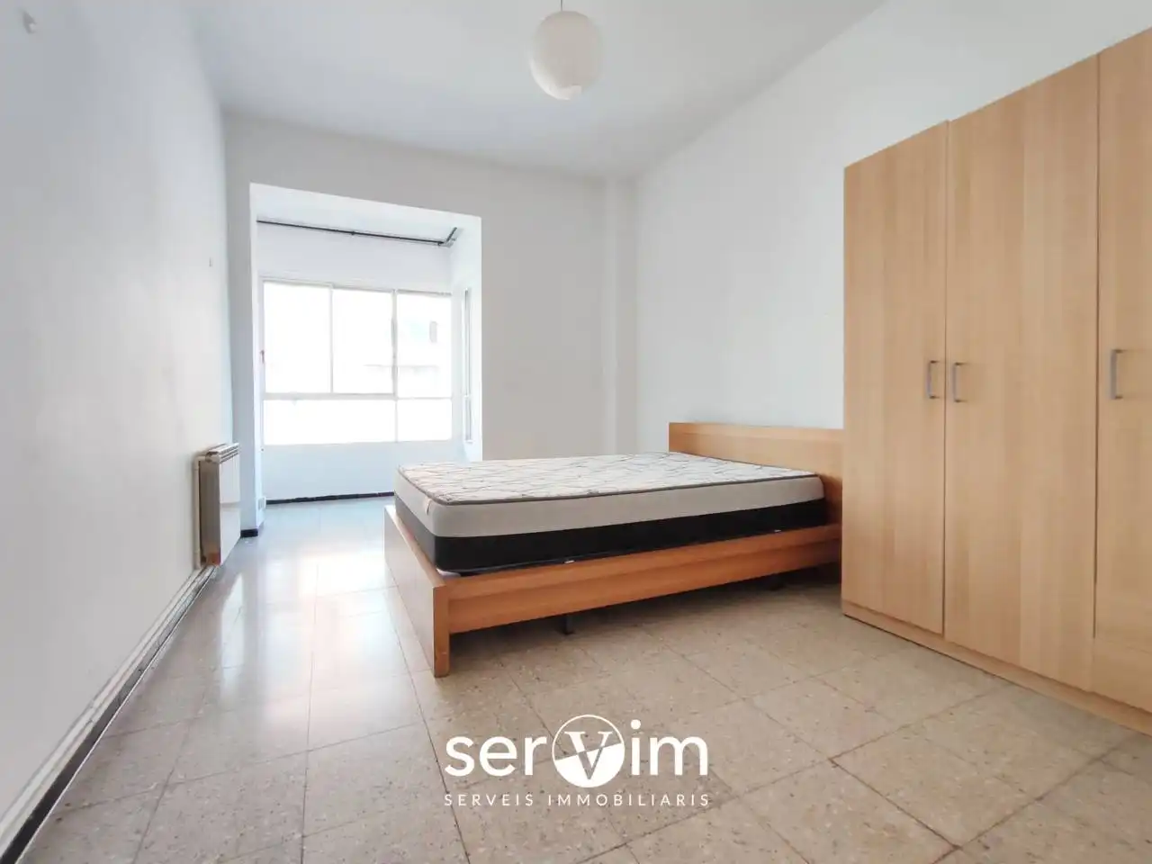 Bedroom of Apartments for sale in Girona  with Heating and Balcony