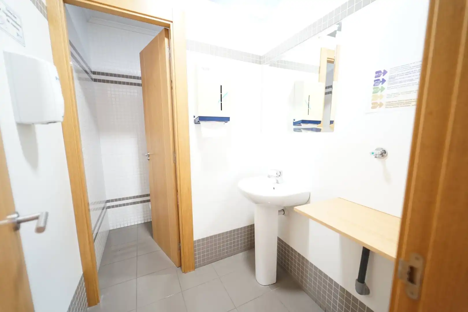 Baño de Oficina en venta en Santander con Aire acondicionado, Calefacción y Trastero