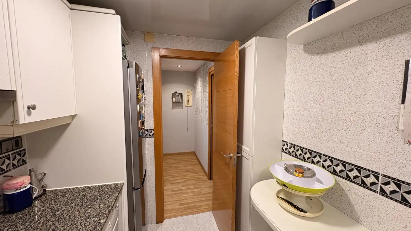 Küche von Wohnung zum Verkauf in L'Hospitalet de Llobregat mit Parkett
