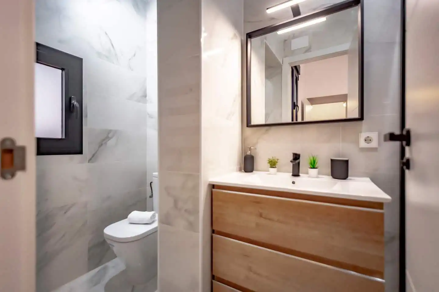 Badezimmer von Wohnung zur Miete in Sevilla mit Terrasse, Möbliert und Internet
