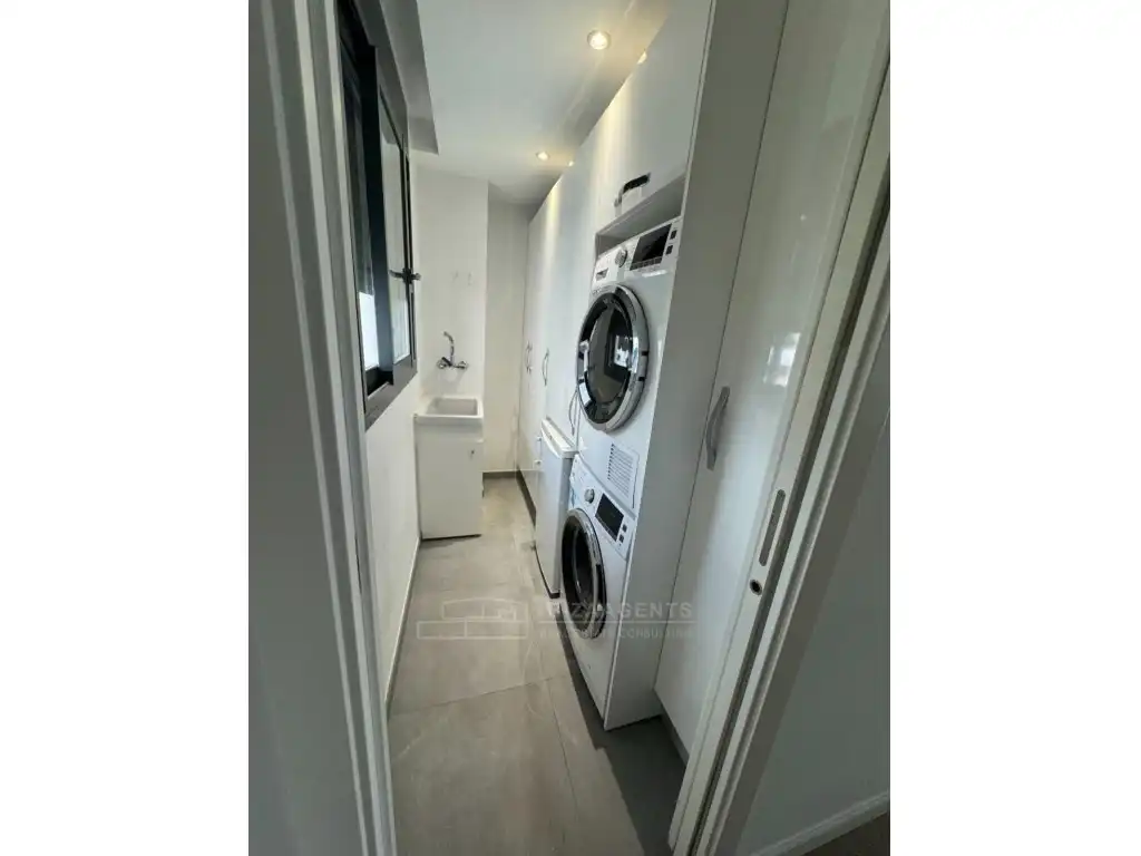 Vista exterior de Apartamento en venta en Santa Eulària des Riu con Aire acondicionado, Calefacción y Piscina
