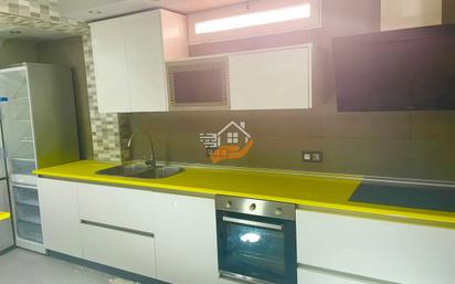 Kitchen of Flat for sale in Vélez-Rubio  with Balcony