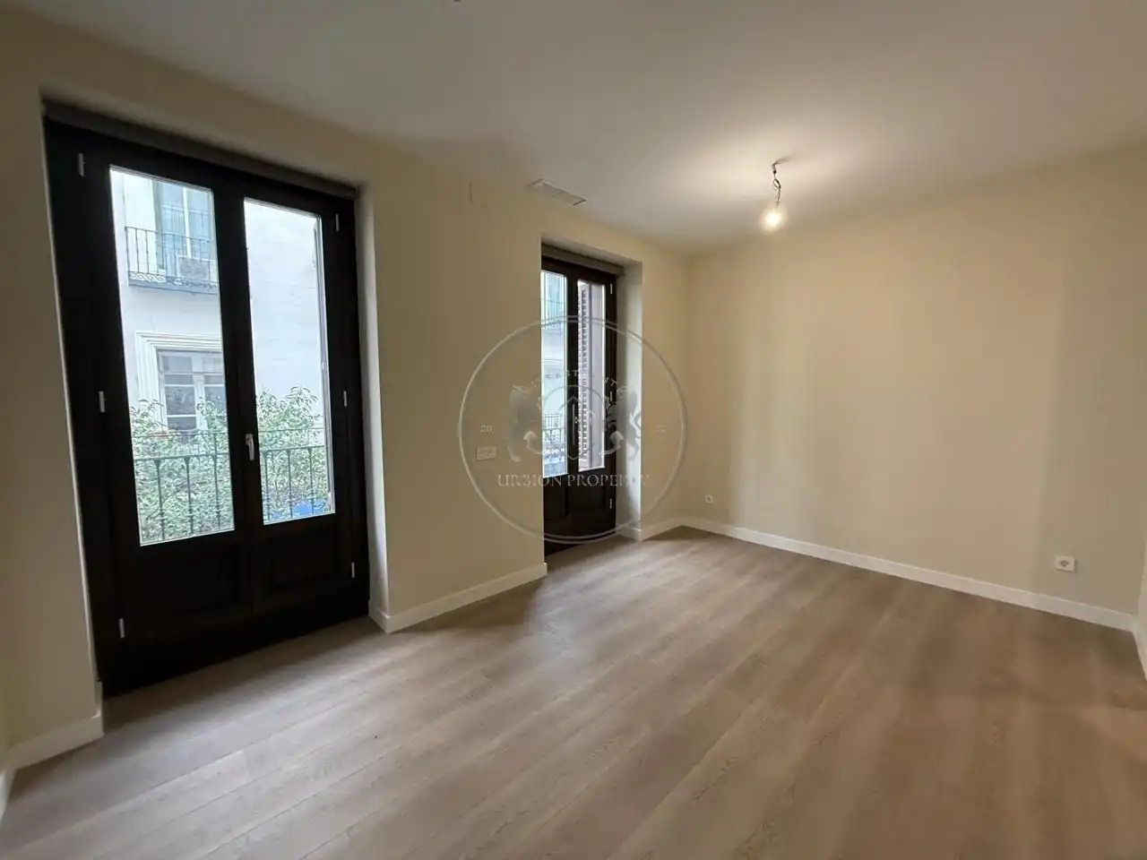 Exterior view of Flat for sale in  Madrid Capital  with Air Conditioner