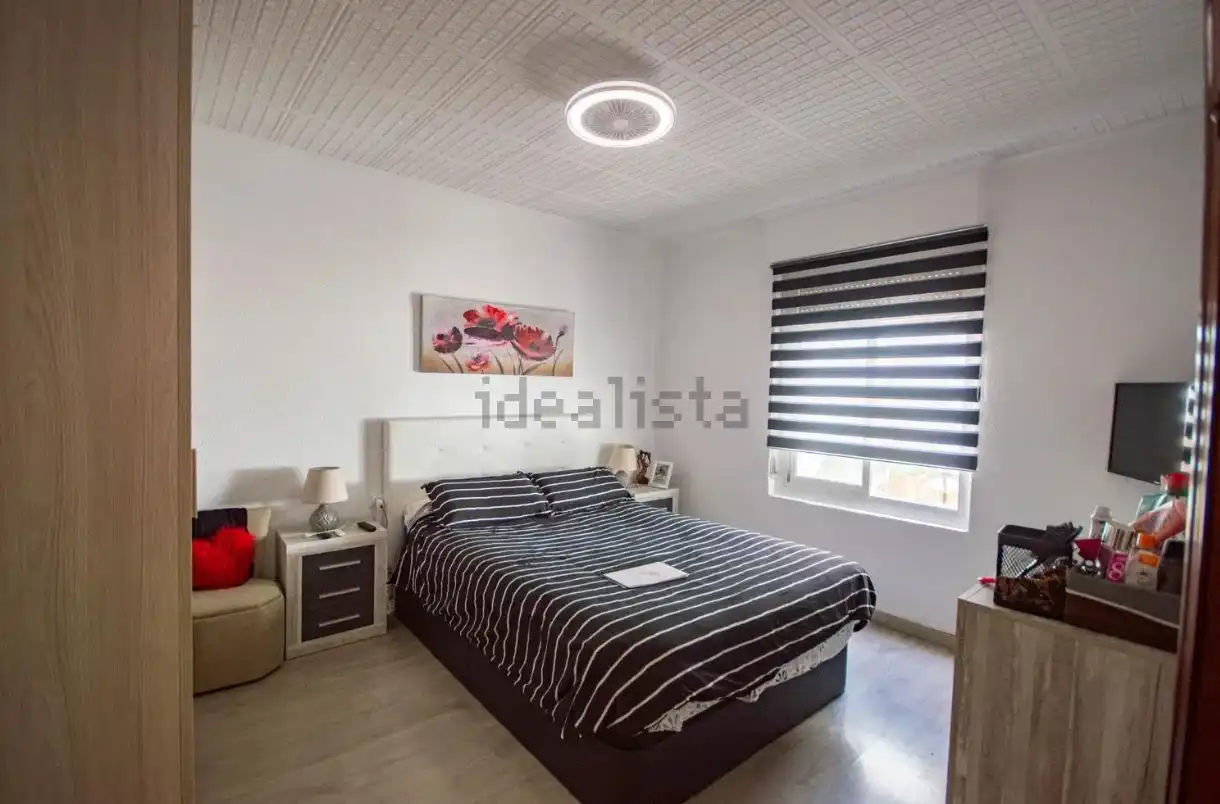 Schlafzimmer von Haus oder Chalet zum Verkauf in Elda mit Klimaanlage, Terrasse und Abstellraum