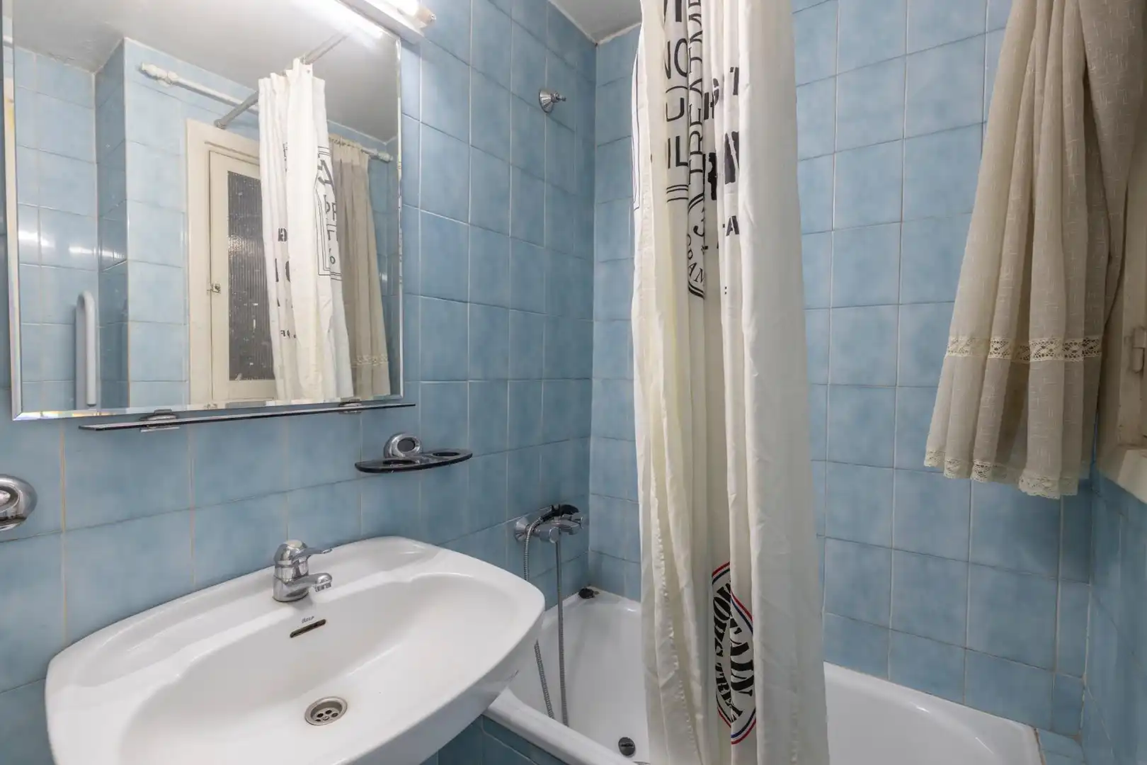 Baño de Piso en venta en Granada con Calefacción