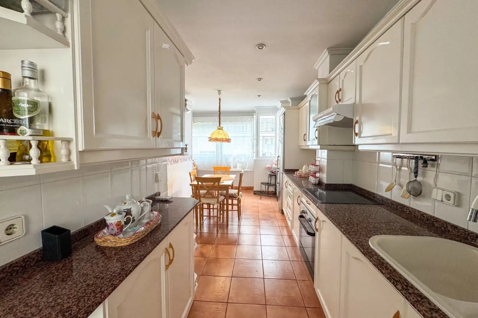 Cocina de Apartamento de alquiler en Torrevieja con Aire acondicionado, Amueblado y Horno