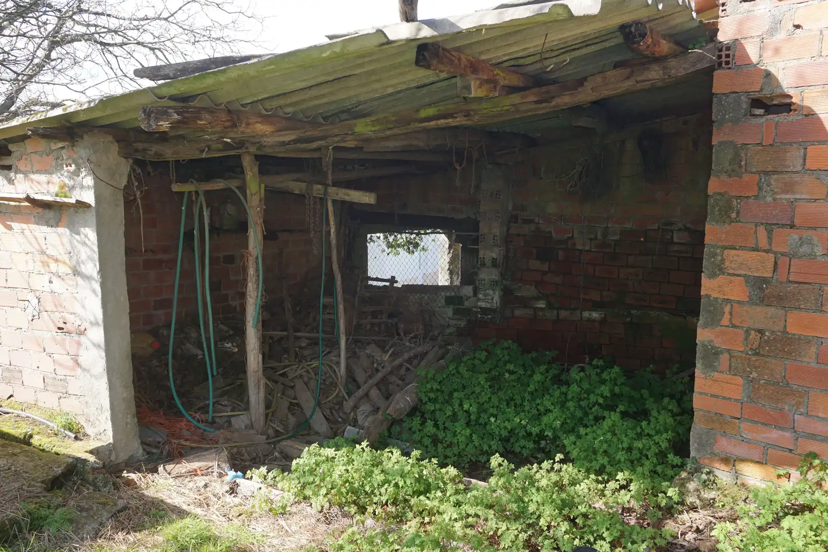 Vista exterior de Casa o xalet en venda en Melide amb Jardí privat