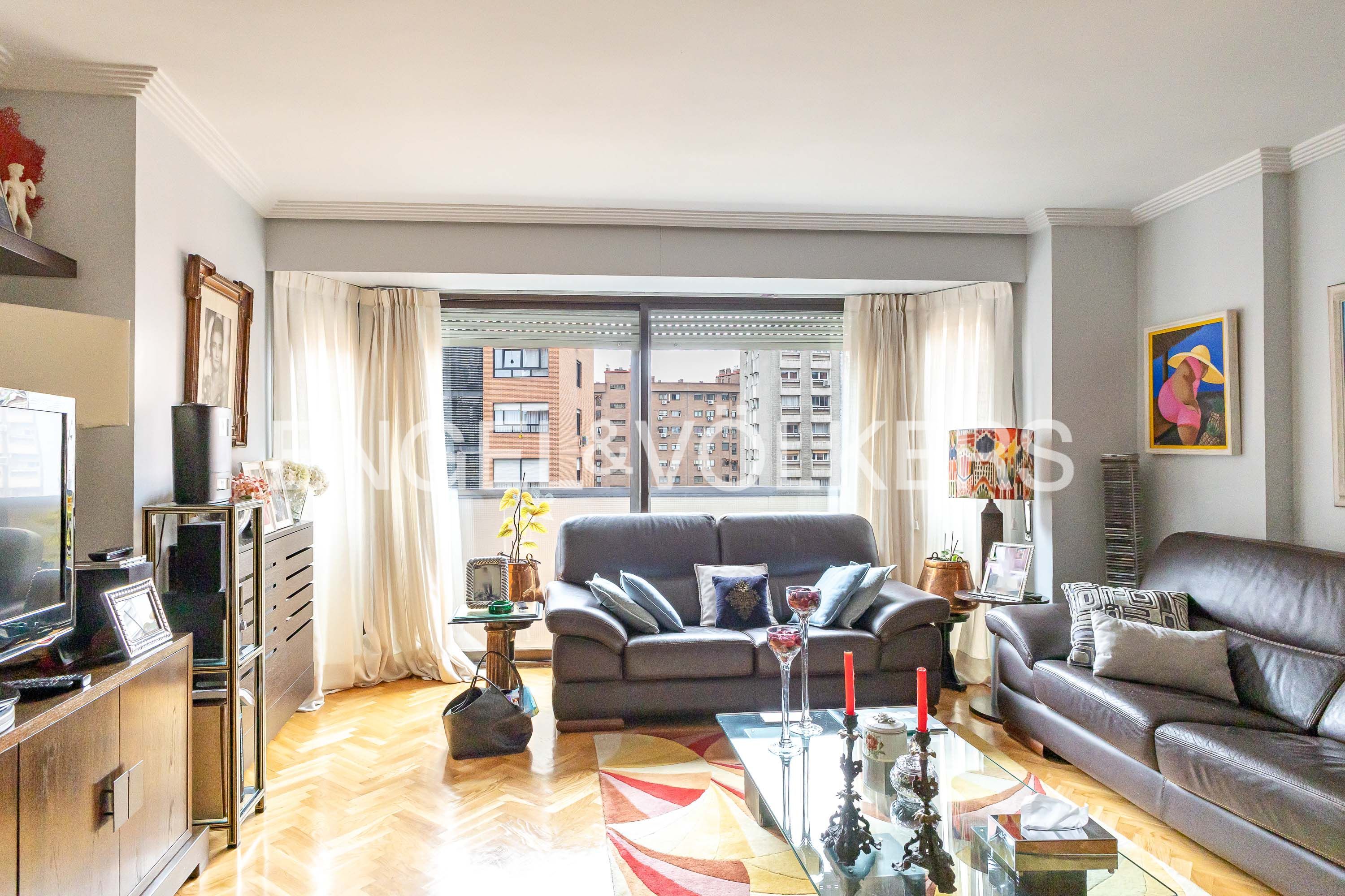 Wohnzimmer von Wohnung zum Verkauf in  Madrid Capital mit Klimaanlage, Heizung und Abstellraum