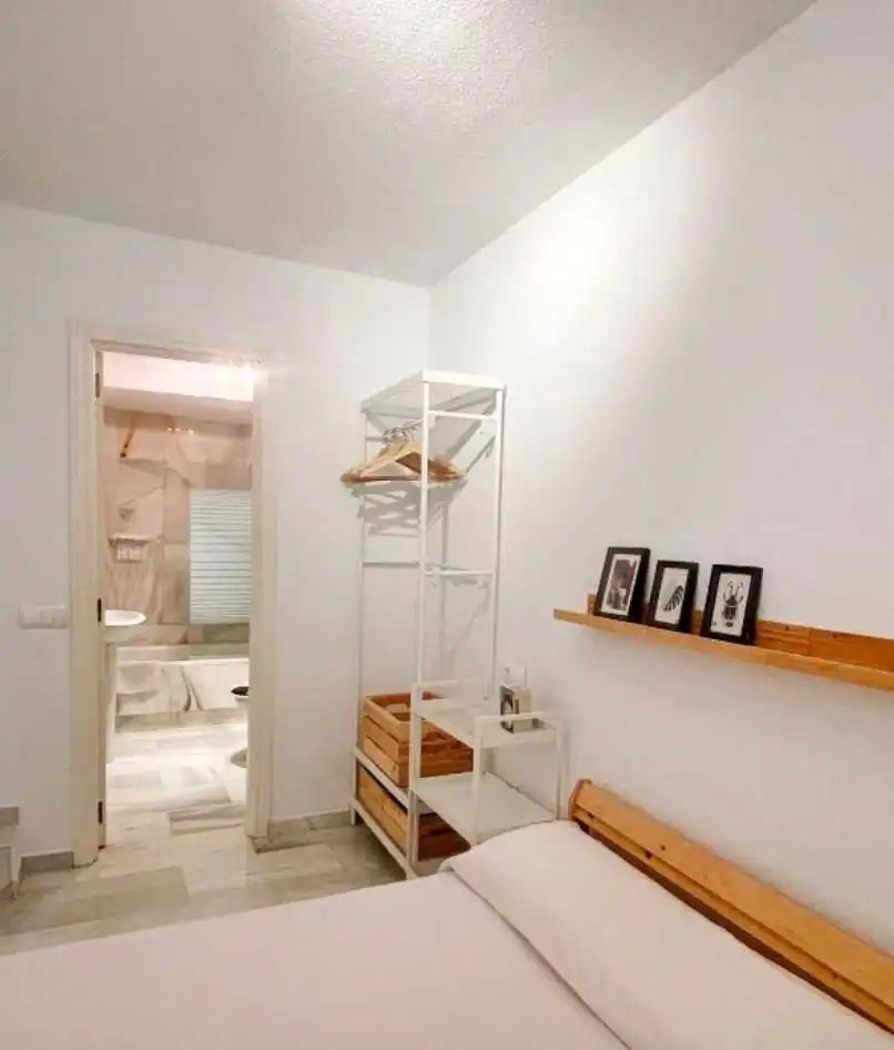 Habitación de Piso de alquiler en Estepona con Terraza, Amueblado y Horno