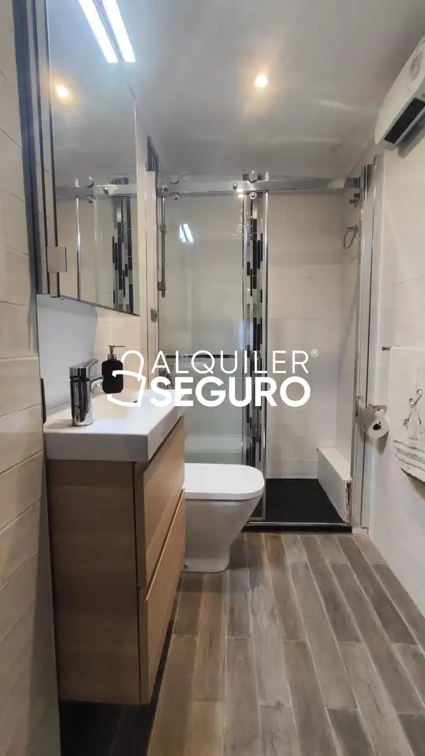 Bathroom of Study for rent in Pobles de l'Oest