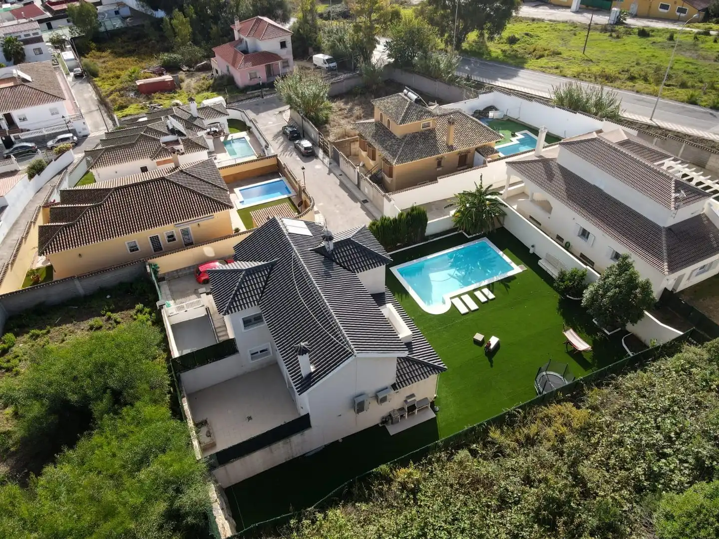Vista exterior de Casa o chalet en venta en Los Barrios con Aire acondicionado, Calefacción y Jardín privado